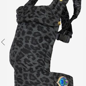 Artipoppe Grey Leopard Zeitgeist Carrier